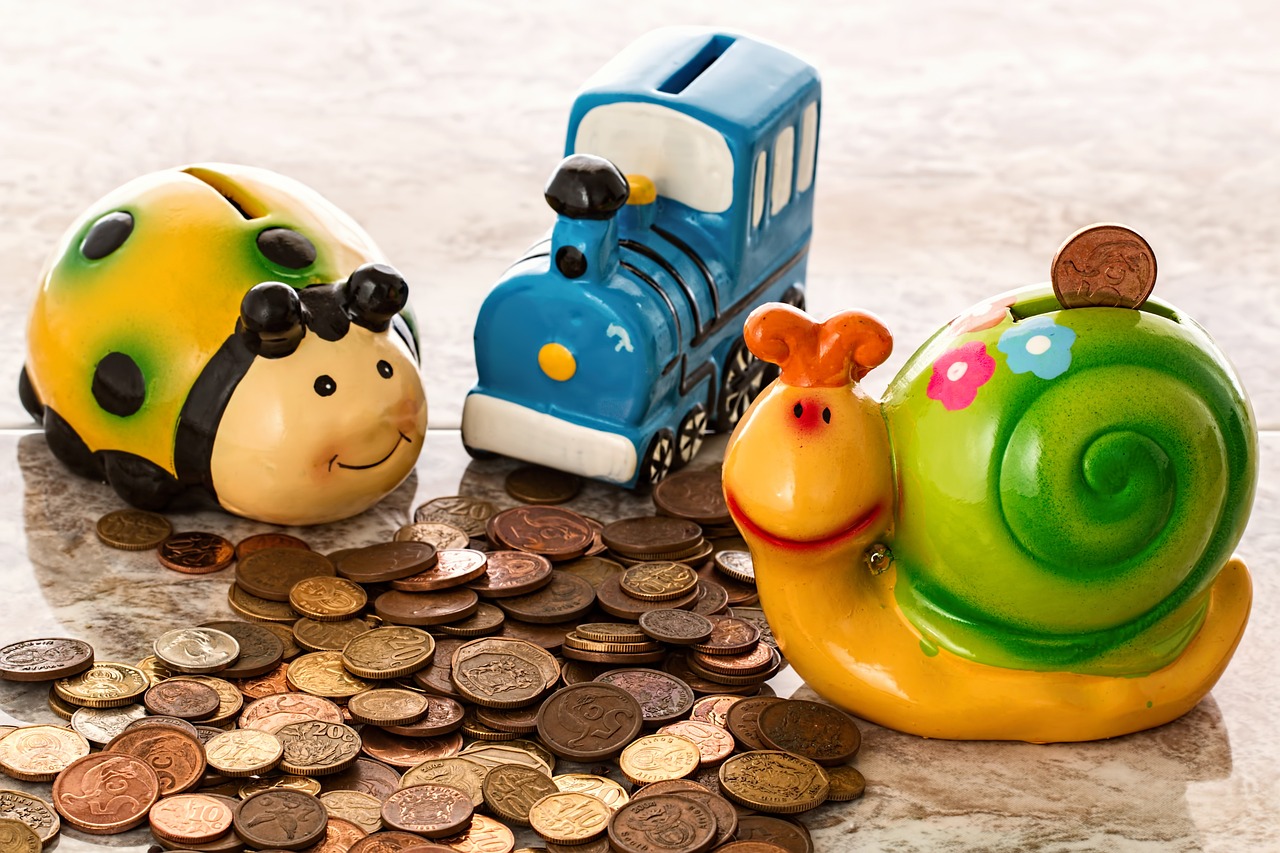 piggy bank, savings, coins-760993.jpg